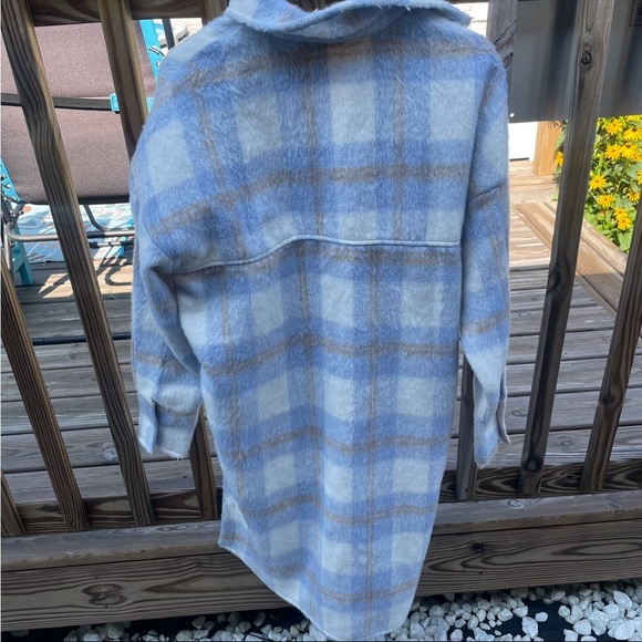 Vici Casey Plaid Long Shacket Jacket - Picture 5 of 5